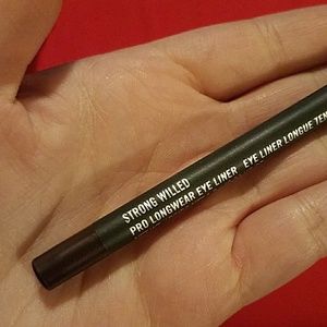 MAC Strong Willed Pro Longwear Eye Liner